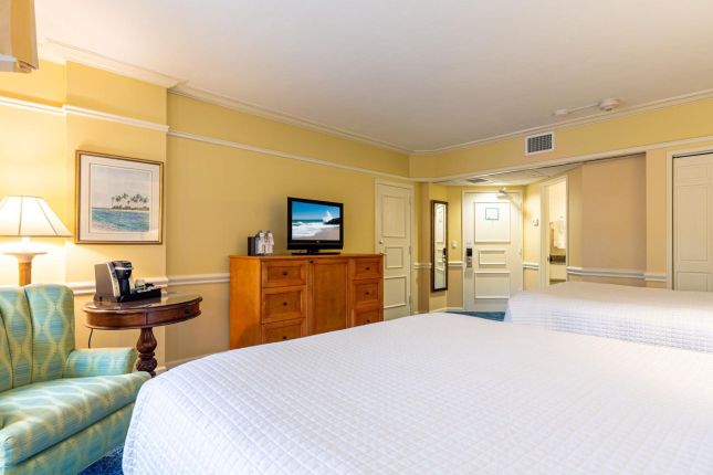 Lago Mar Fort Lauderdale Two-Bedroom Suites With A View
